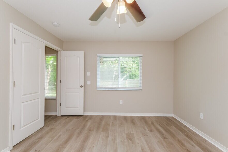 Building Photo - 29433 Birds Eye Dr