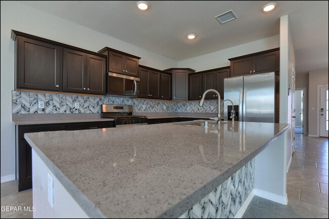 Building Photo - 12868 Star Gaze Ave