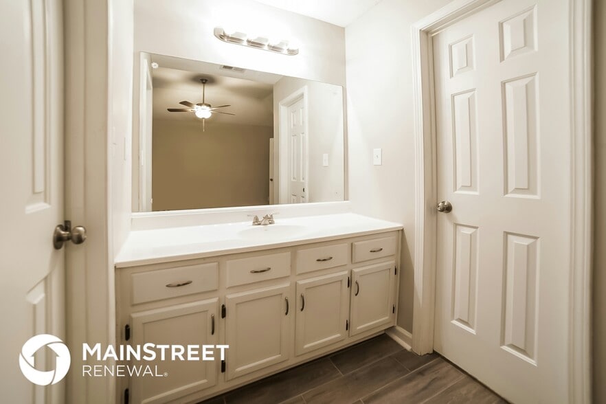 Building Photo - 7683 Stonycreek Cove