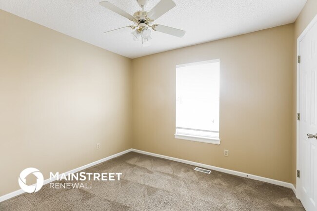 Building Photo - 1708 Stasi Ave