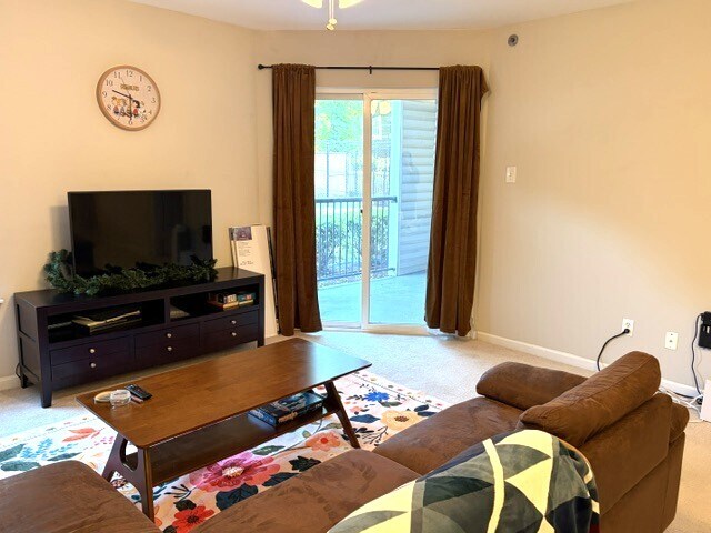 Building Photo - 3307 Wyndham Cir