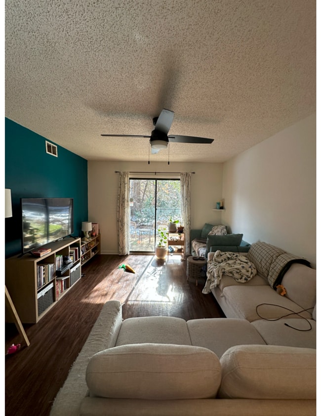 Building Photo - 2 bedroom condo across from UGA's Health and Science campus pre lease