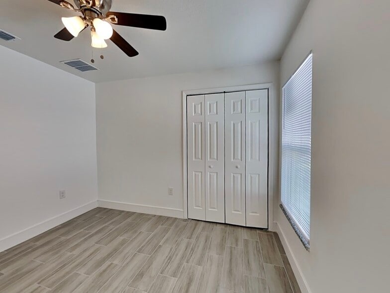 Building Photo - 2188 Hawkins Ave