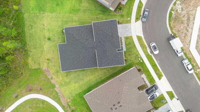 Building Photo - 13053 Pergola Ave