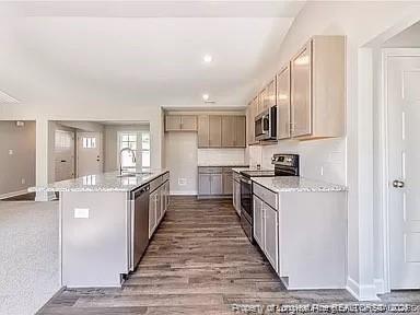 Building Photo - 21 Cardinal Dr