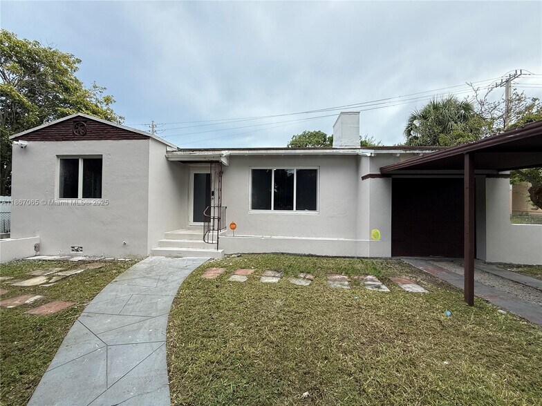 Building Photo - 586 NW 48th St