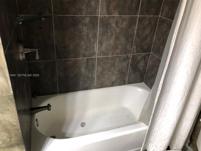 Building Photo - 2780 NE 183rd St