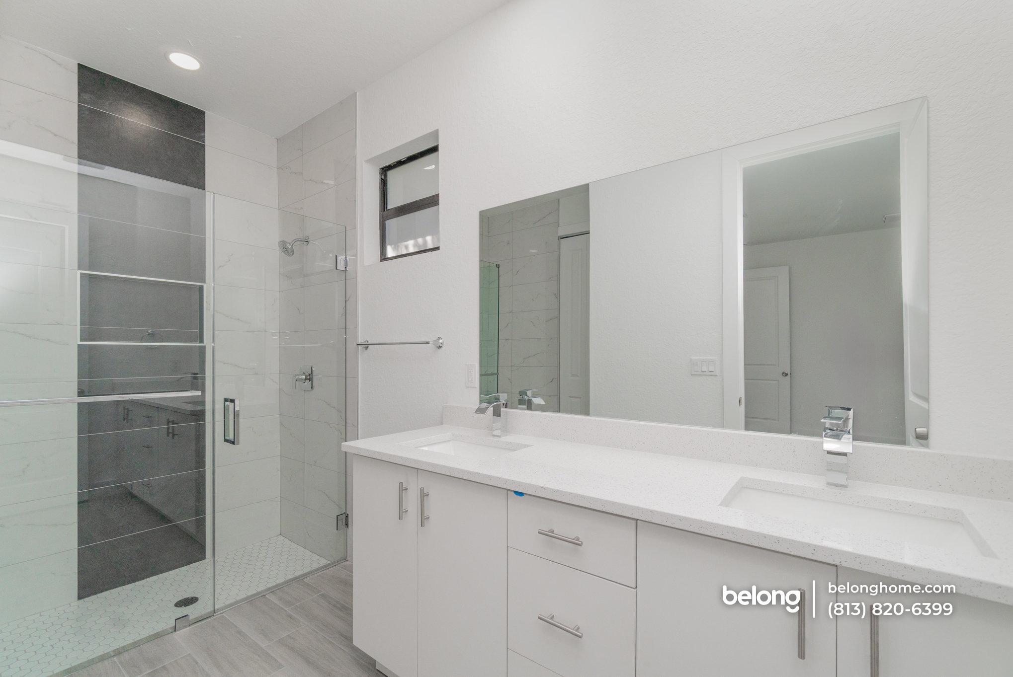 Building Photo - 15633 Lakeland Cir