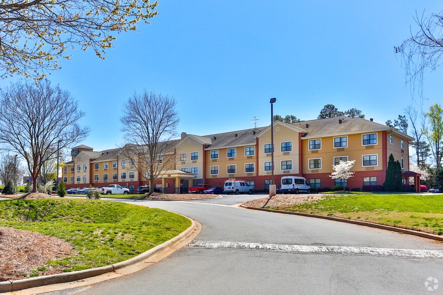 Furnished Studio Charlotte 8211 University Executive Park Dr