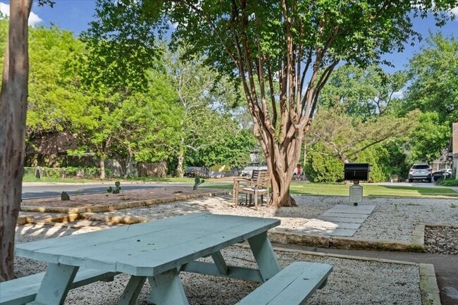 Building Photo - 3438 Willowrun Dr