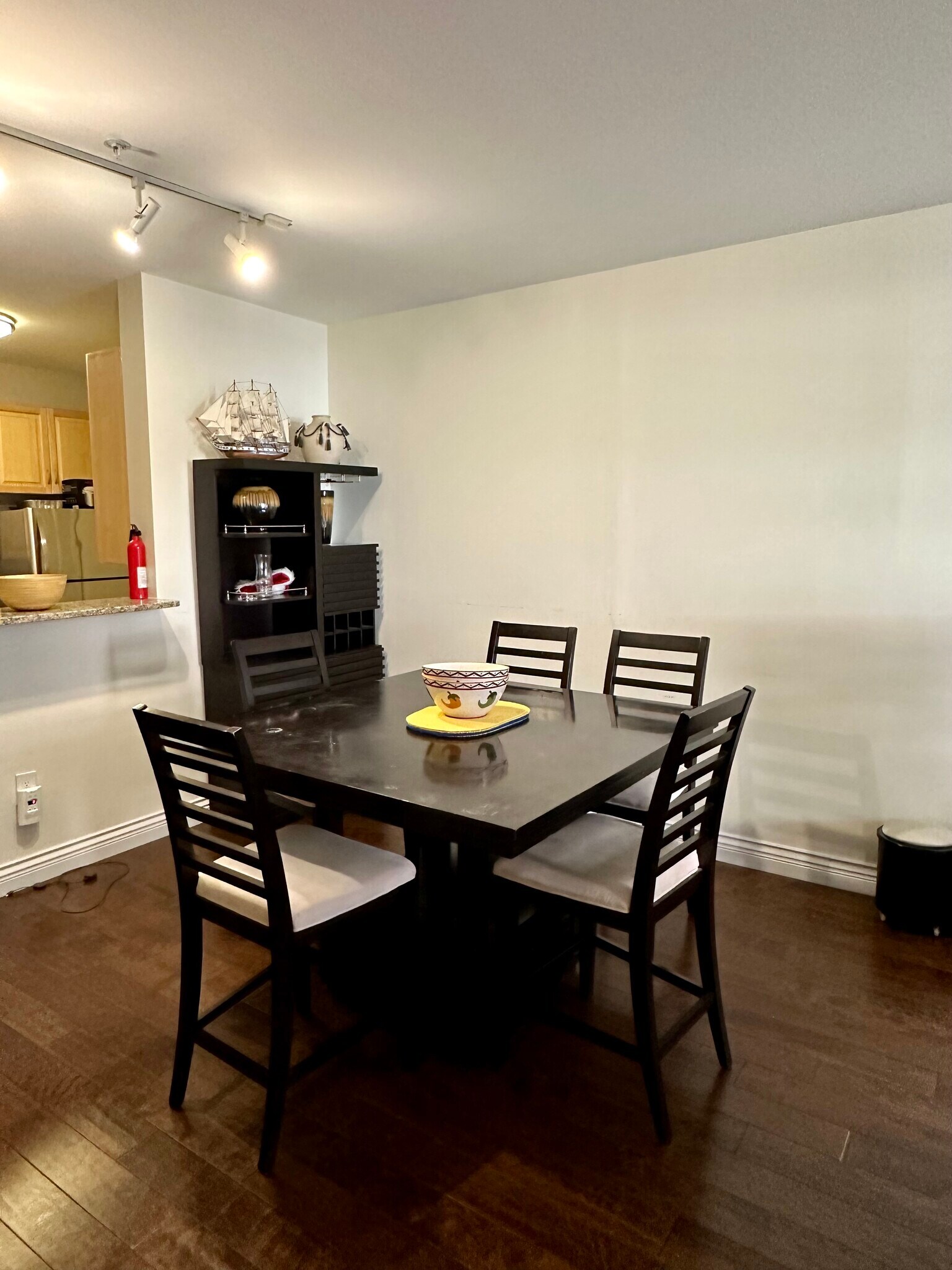 Building Photo - 1111 25th St NW