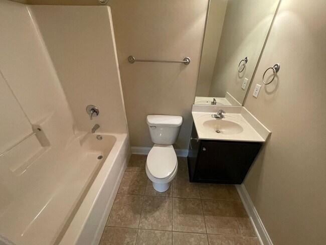 Building Photo - ROOMMATE MATCHING - PRE-LEASING FOR AUGUST 6TH, 2026!