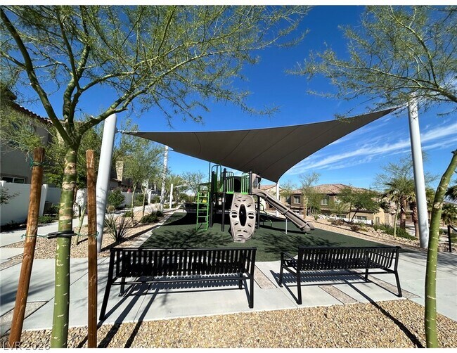 Building Photo - 227 Callen Falls Ave