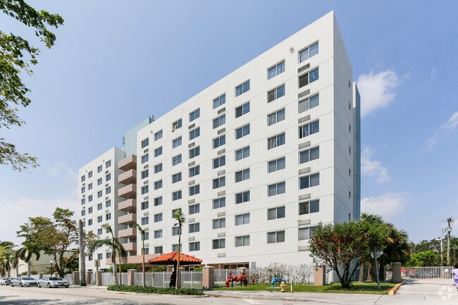 Building Photo - Vista Alegre