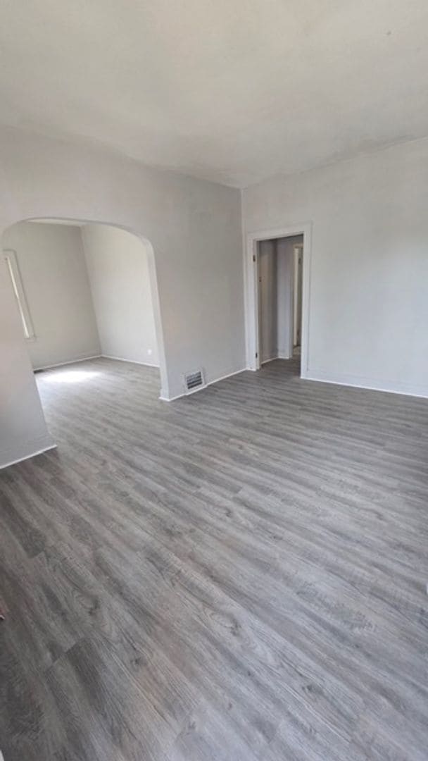 Building Photo - 3304 Kratzville Rd