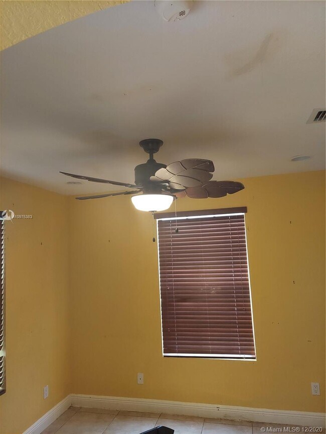 Building Photo - 7991 NW 44th Ct