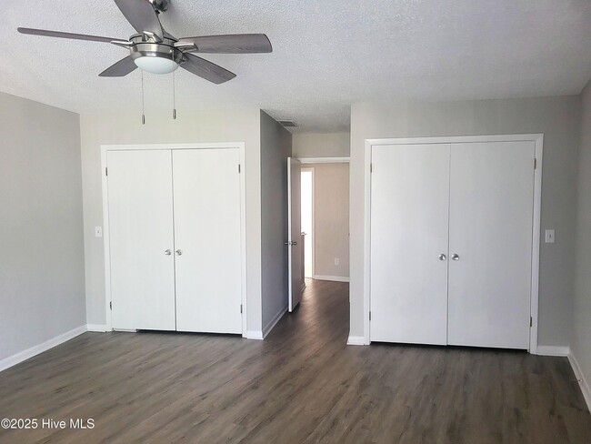Building Photo - 138 Mallard Cove