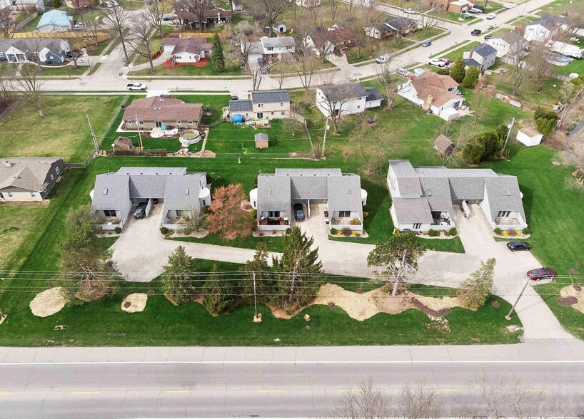 Primary Photo - 7807-7823 Stellhorn Rd
