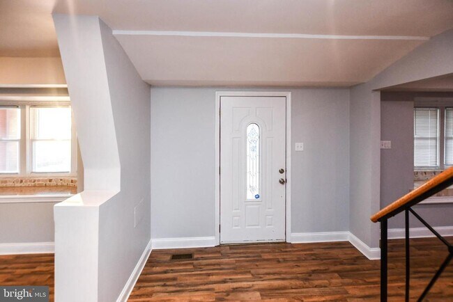 Building Photo - 1303 Port Echo Ln