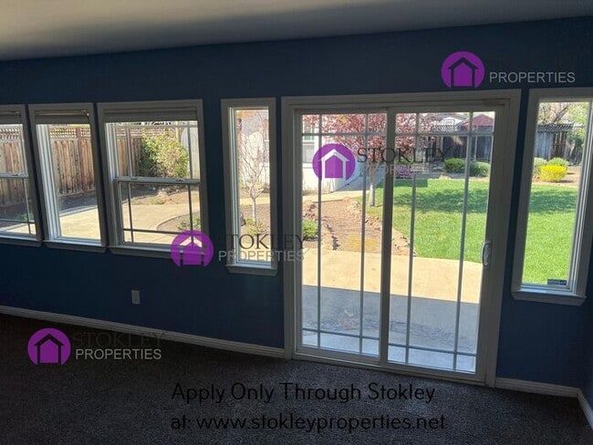 Building Photo - 2427 Sycamore Ave