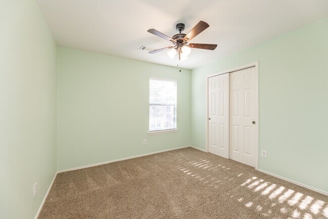 Building Photo - 14335 Pelican Marsh Dr