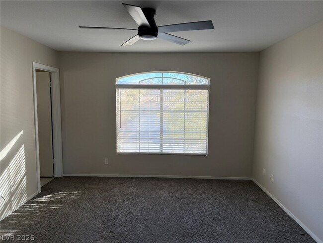 Building Photo - 1424 Red Sunset Ave