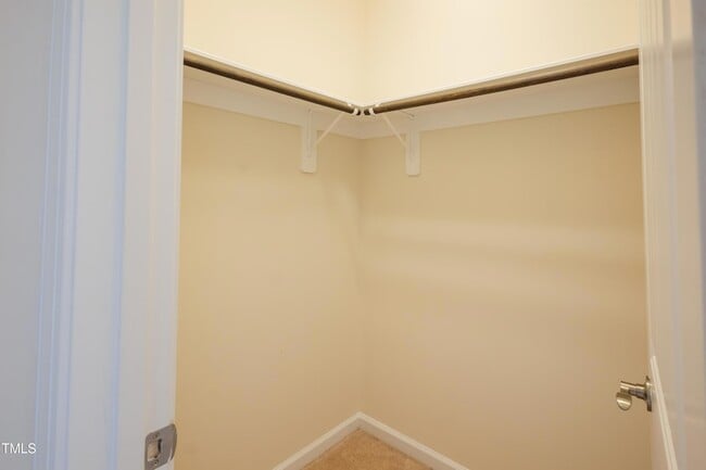 Building Photo - 533 Fumagalli Dr