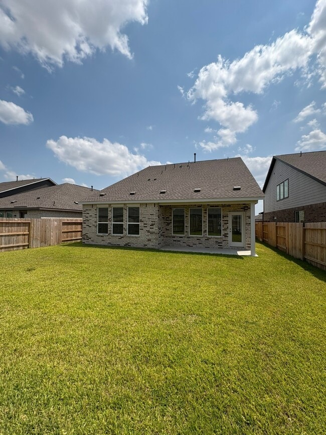 Building Photo - 6419 Seafoam Lake Dr