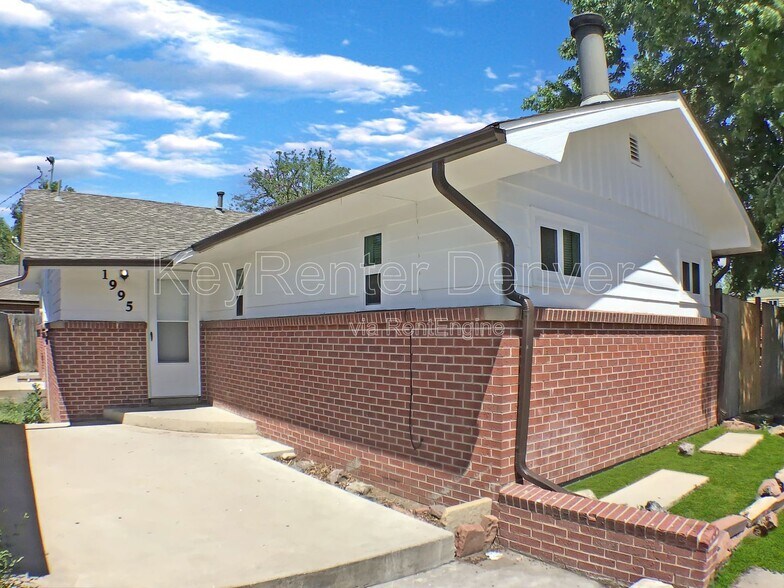 Primary Photo - 1995 Ingalls St