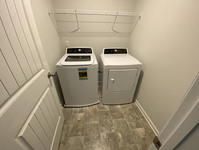 Laundry room - 9010 Fenton Rd.