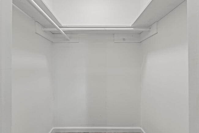 Building Photo - 3808 Corto St