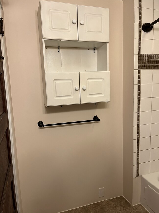 Building Photo - 720 Bellefonte Avenue