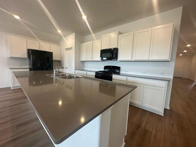 Building Photo - 176 Jeffers