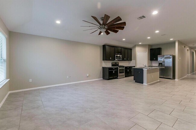 Building Photo - 502 Poppy Field Ct