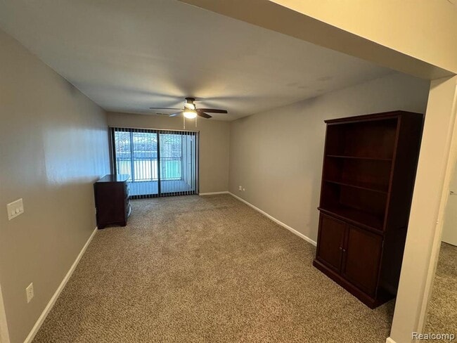 Building Photo - 18453 University Park Dr