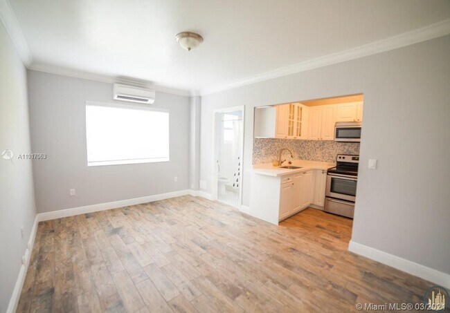 Building Photo - 53 NE 49th St