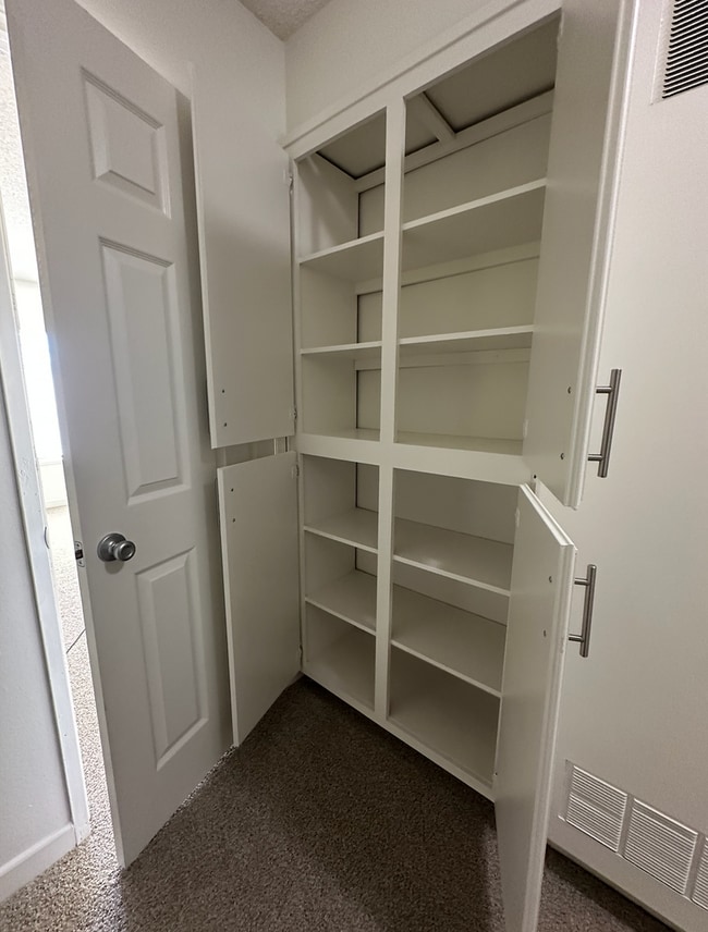 Building Photo - Available now | 1 Bedroom - 1 Bathroom |  Condo in Colton!