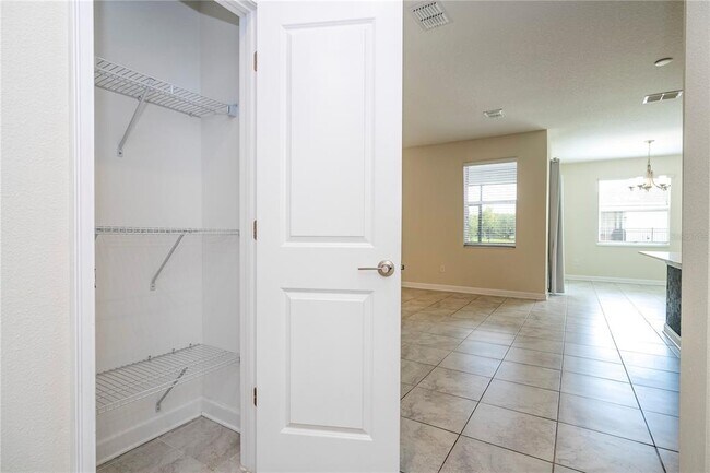 Building Photo - 3043 Beaver Creek Dr