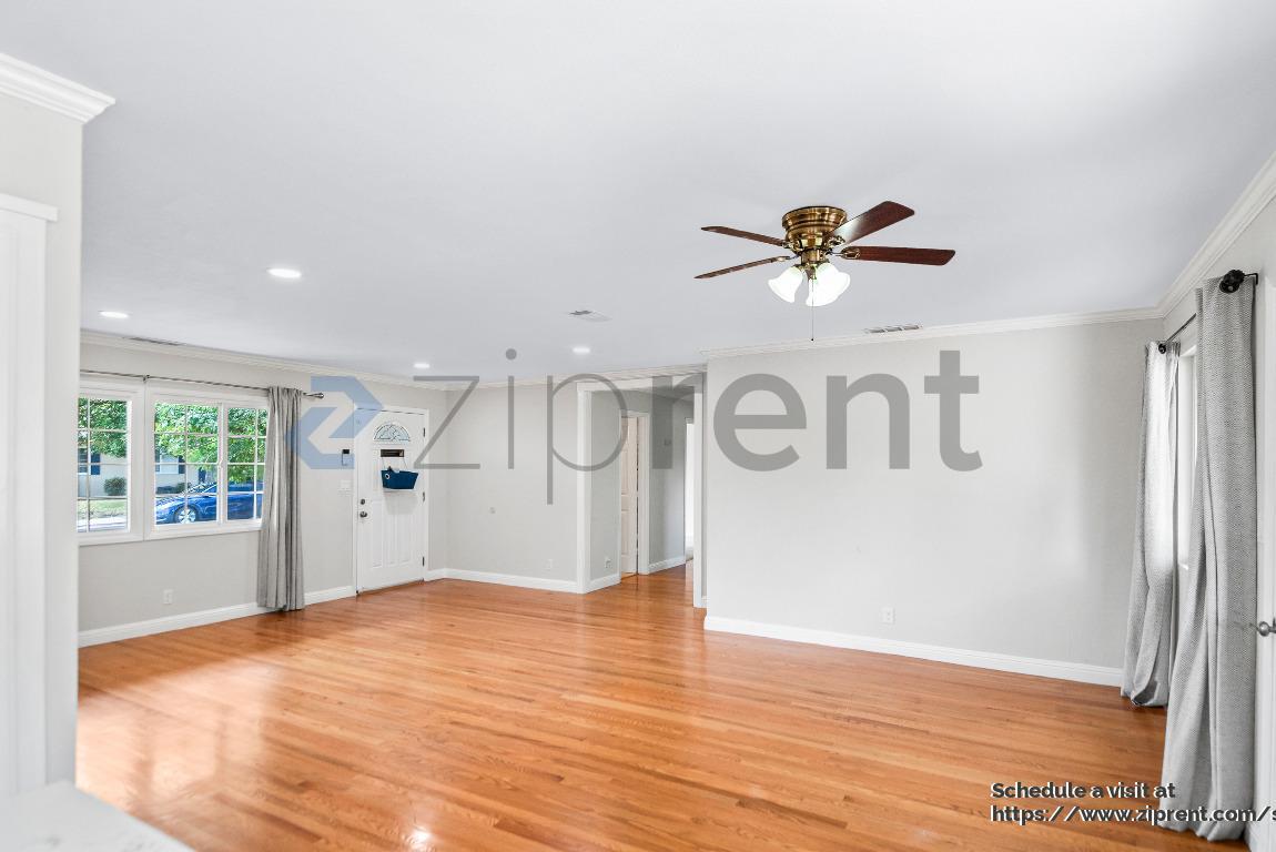 Building Photo - 8367 Cavalier Ln