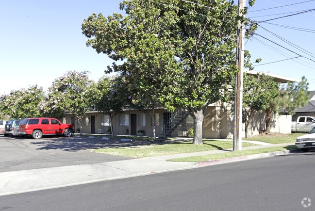 Primary Photo - Garfield Apartments