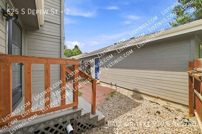 Building Photo - 625 S Depew St