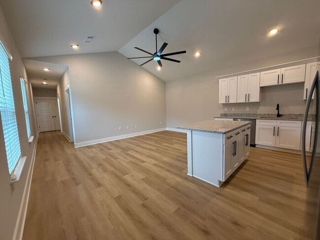 Building Photo - Milton - Avalon Beach - 3 bedroom, 2 bathroom