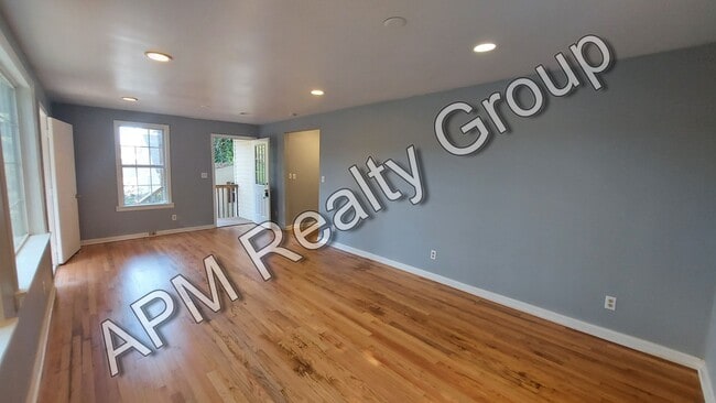 Building Photo - Two bedroom duplex off Bluff Road