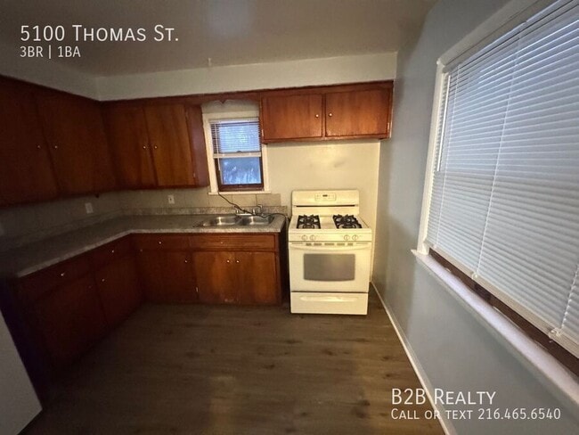 Building Photo - 5100 Thomas St