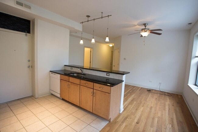 Floorplan - 5301-5307 S. Maryland Avenue