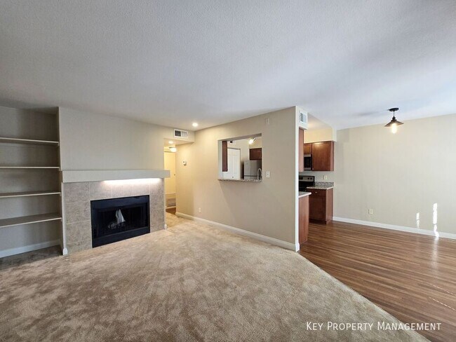 Building Photo - 2750 S Durango Dr