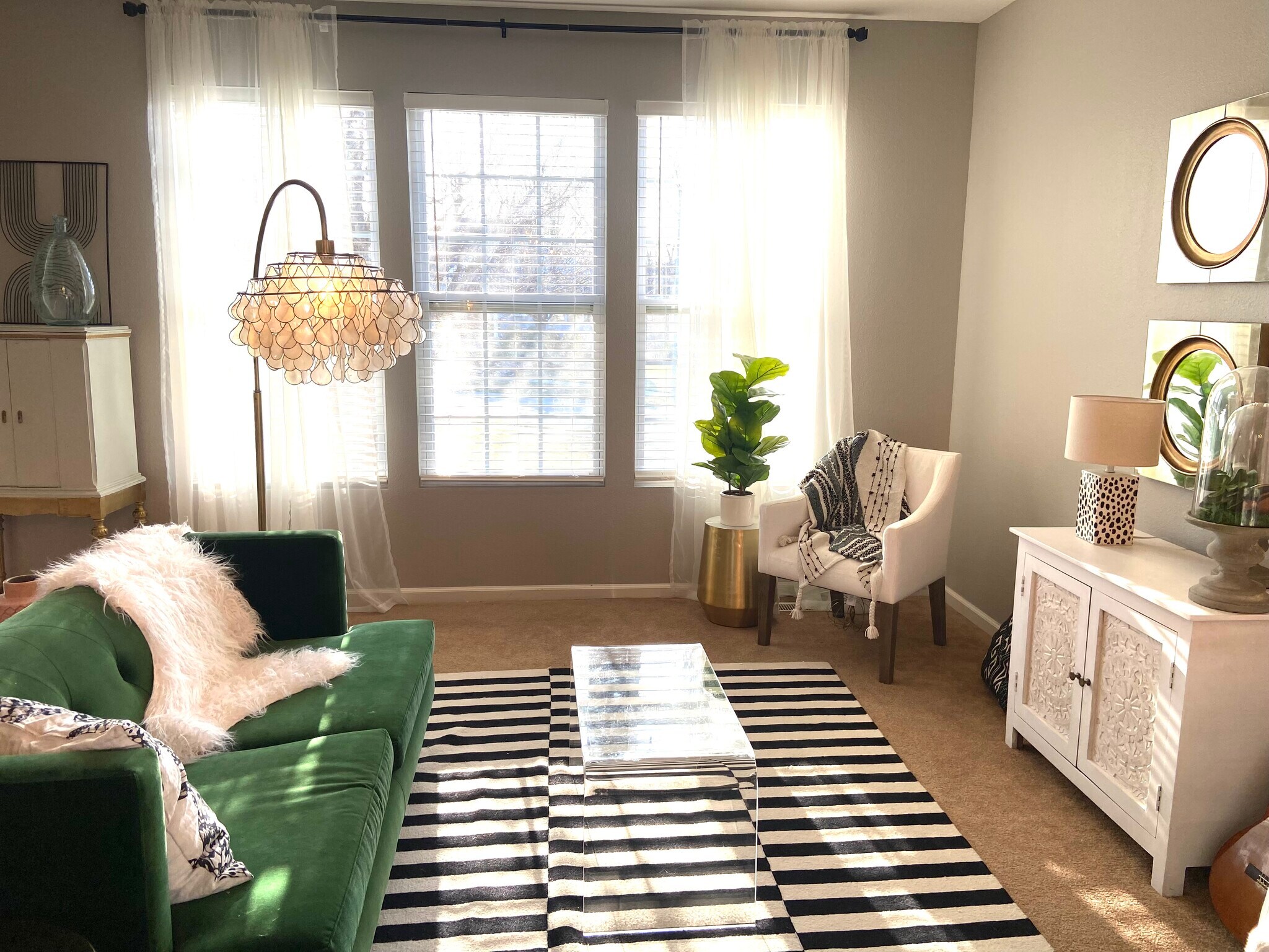 Formal living room - 1207 N 207th Cir