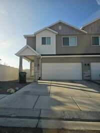 Building Photo - 725 N 150 E