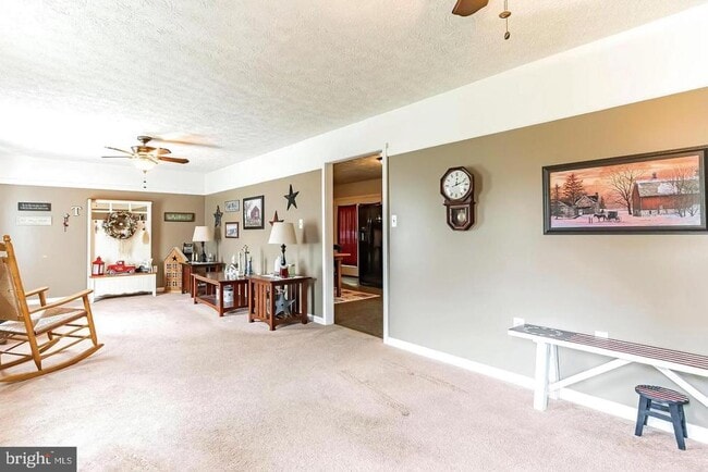 Building Photo - 38426 Laurel Ridge Ct