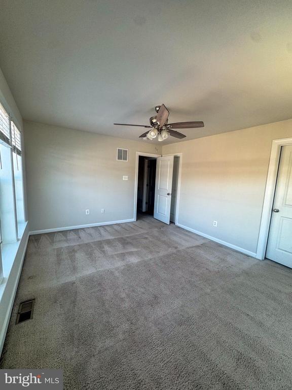 Building Photo - 7160 Brick Kiln Cir